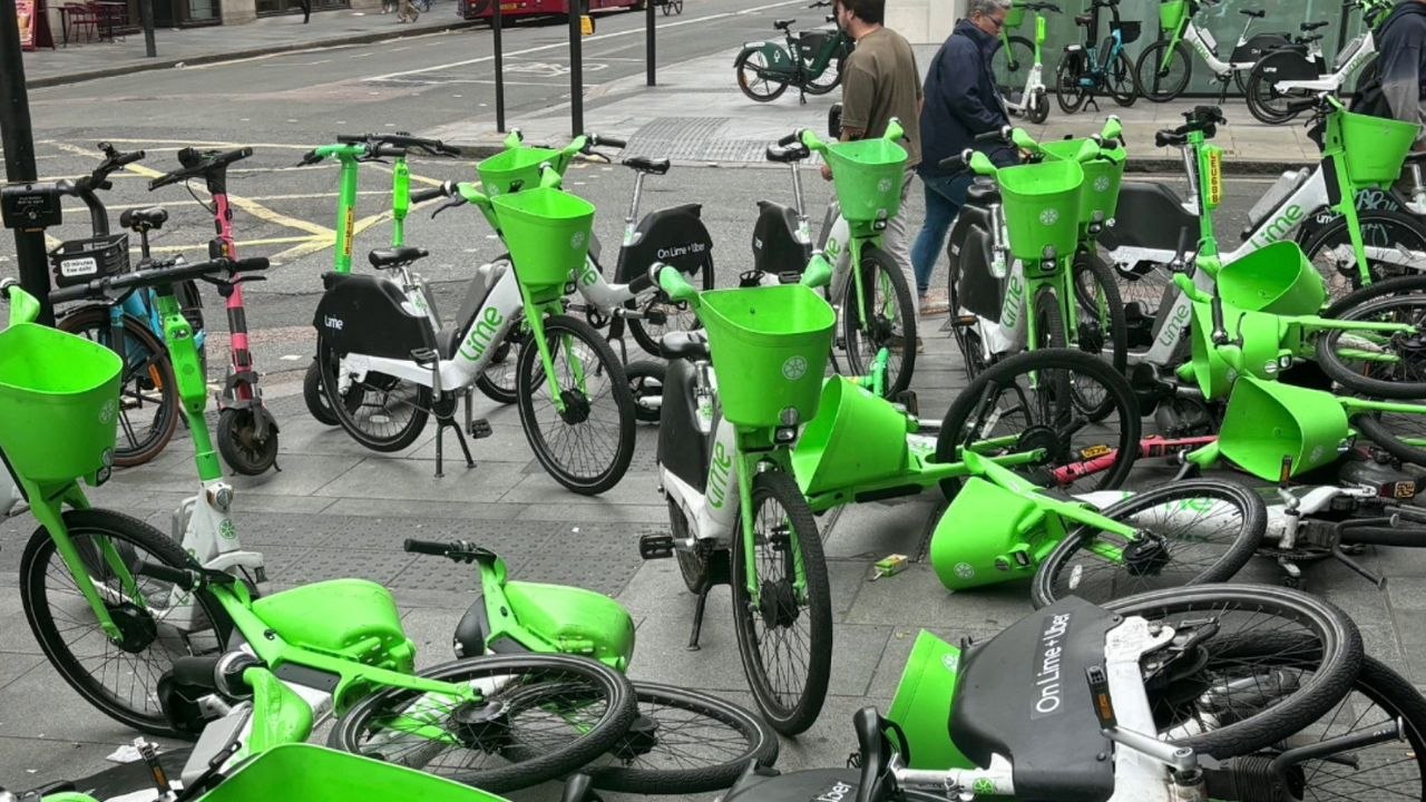 "Stop blocking dropped curbs with Lime bikes - it's dangerous for wheelchair users"