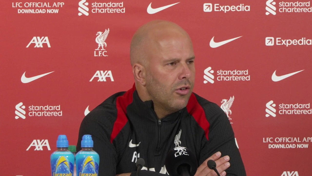 Arne Slot West Ham Carabao Cup preview