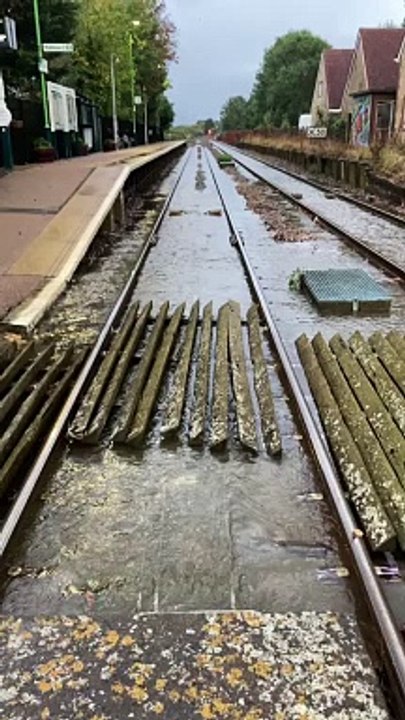 Flooding on the Bedford-Bletchley railway line