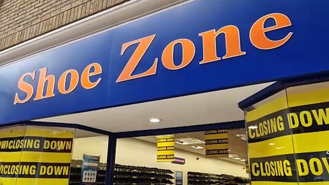 Closing down, Shoe Zone Burgess Hill