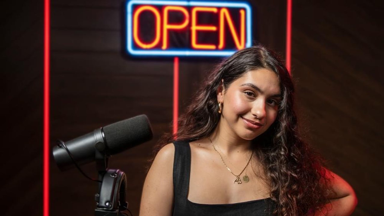 Alessia Cara "Dead Man" (Live Performance) | Genius Open Mic