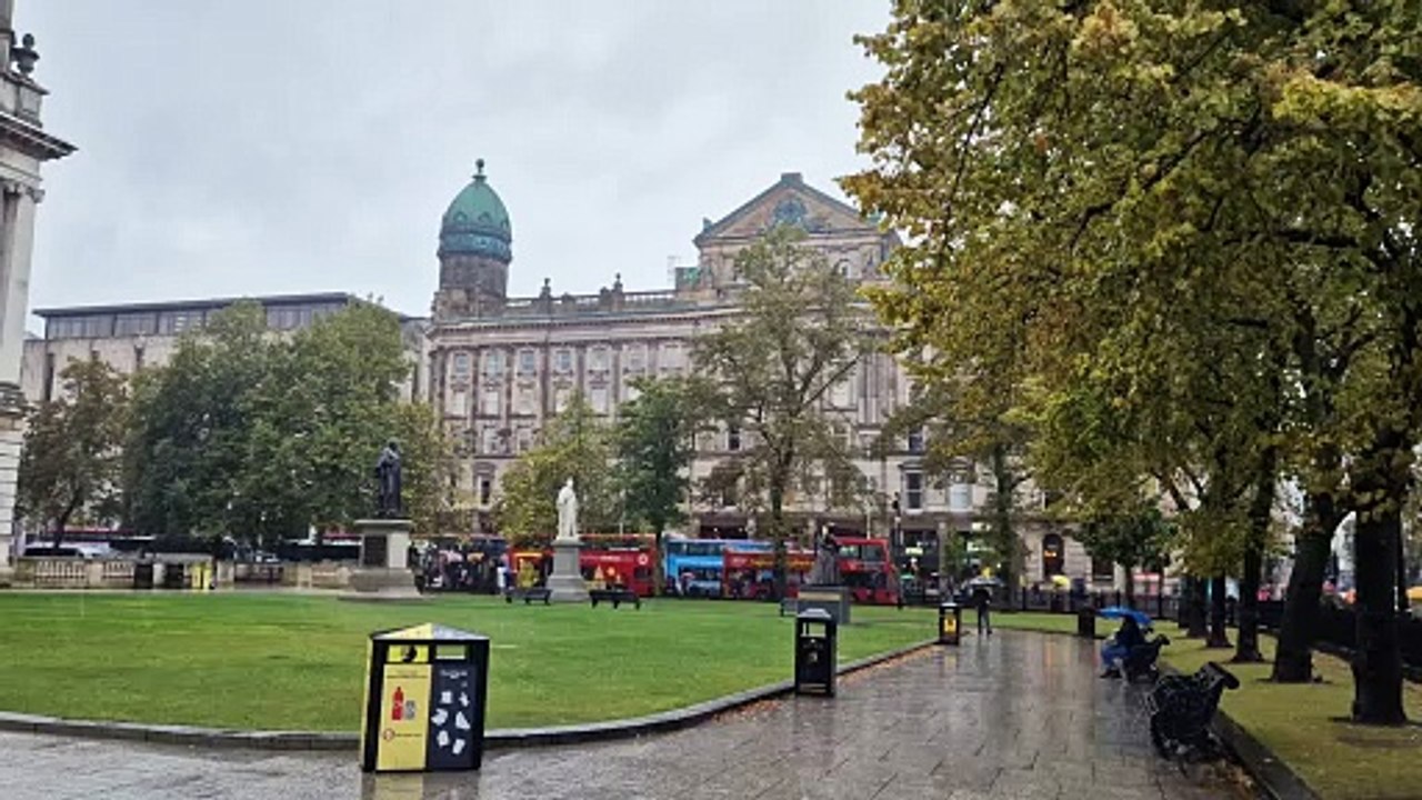 Belfast City Hall in the rain