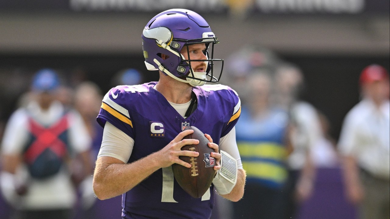 Vikings vs Packers Showdown: Packers Favored by 2.5