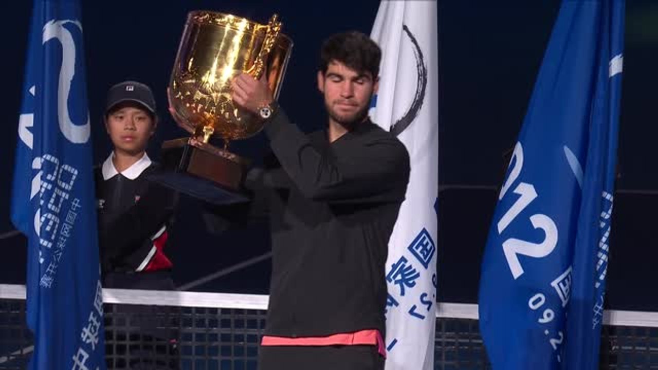 Pékin - Alcaraz s'offre Sinner en finale