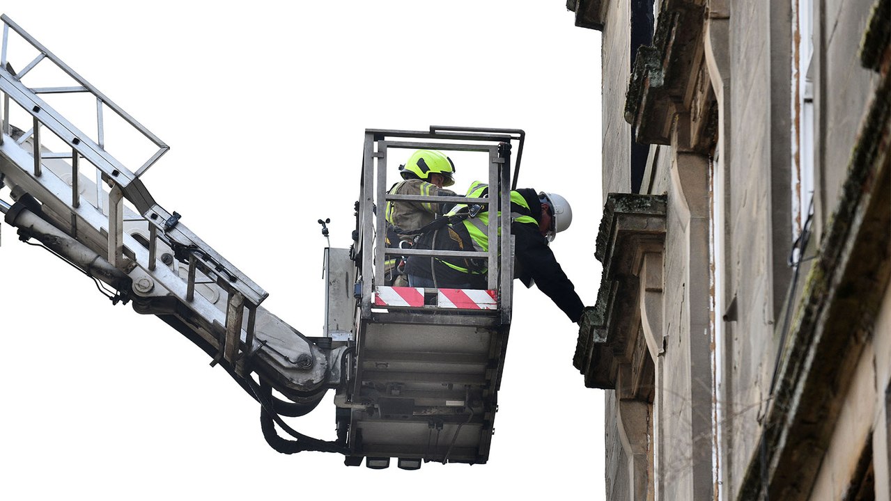 Falkirk High Street fallen masonry