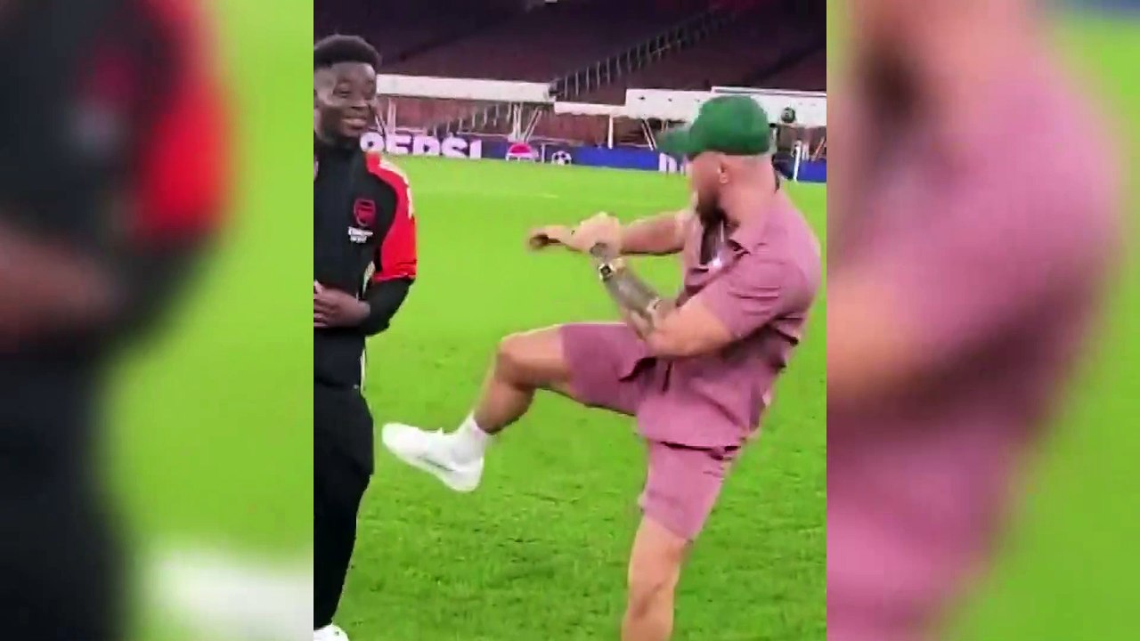 Bukayo Saka, Conor McGregor'a karşı!