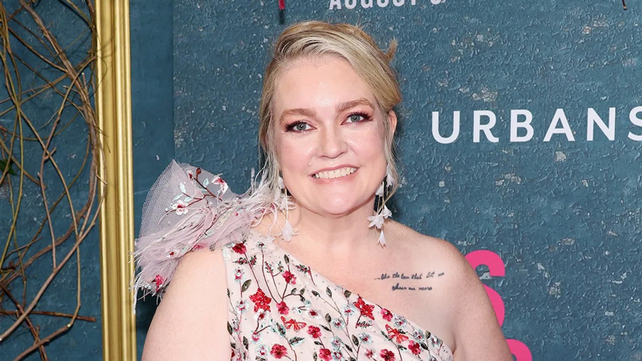 Colleen Hoover Adaptation 'Reminders of Him' Lands at Universal for 2026 Release | THR News Video