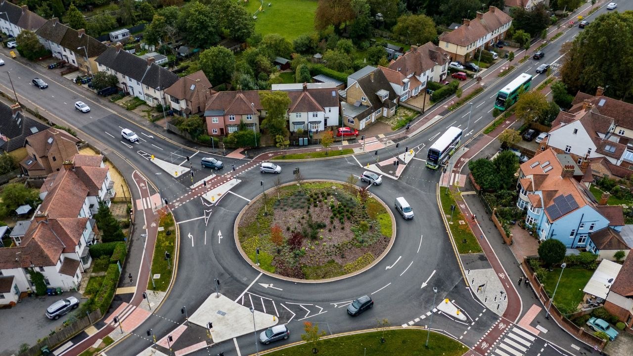 Residents say new roundabout with 36 traffic lights is 'ridiculous'
