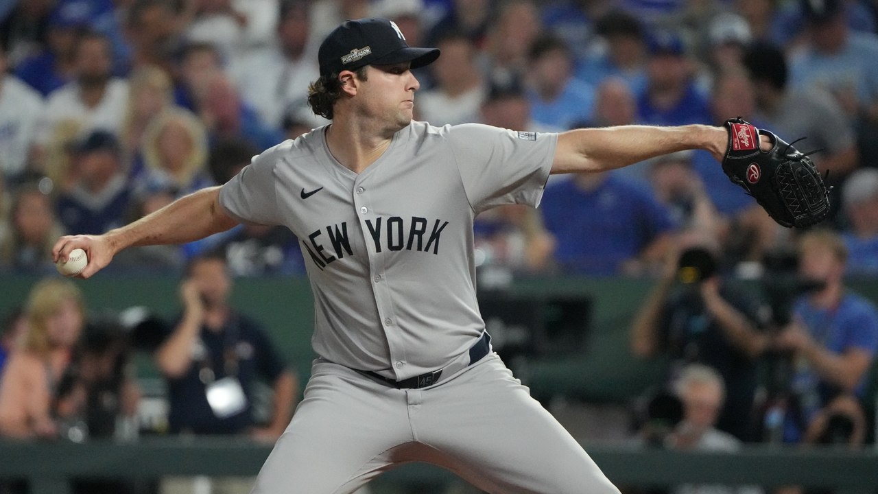 Yankees Advance to ALCS, Eliminate Royals in Game 4