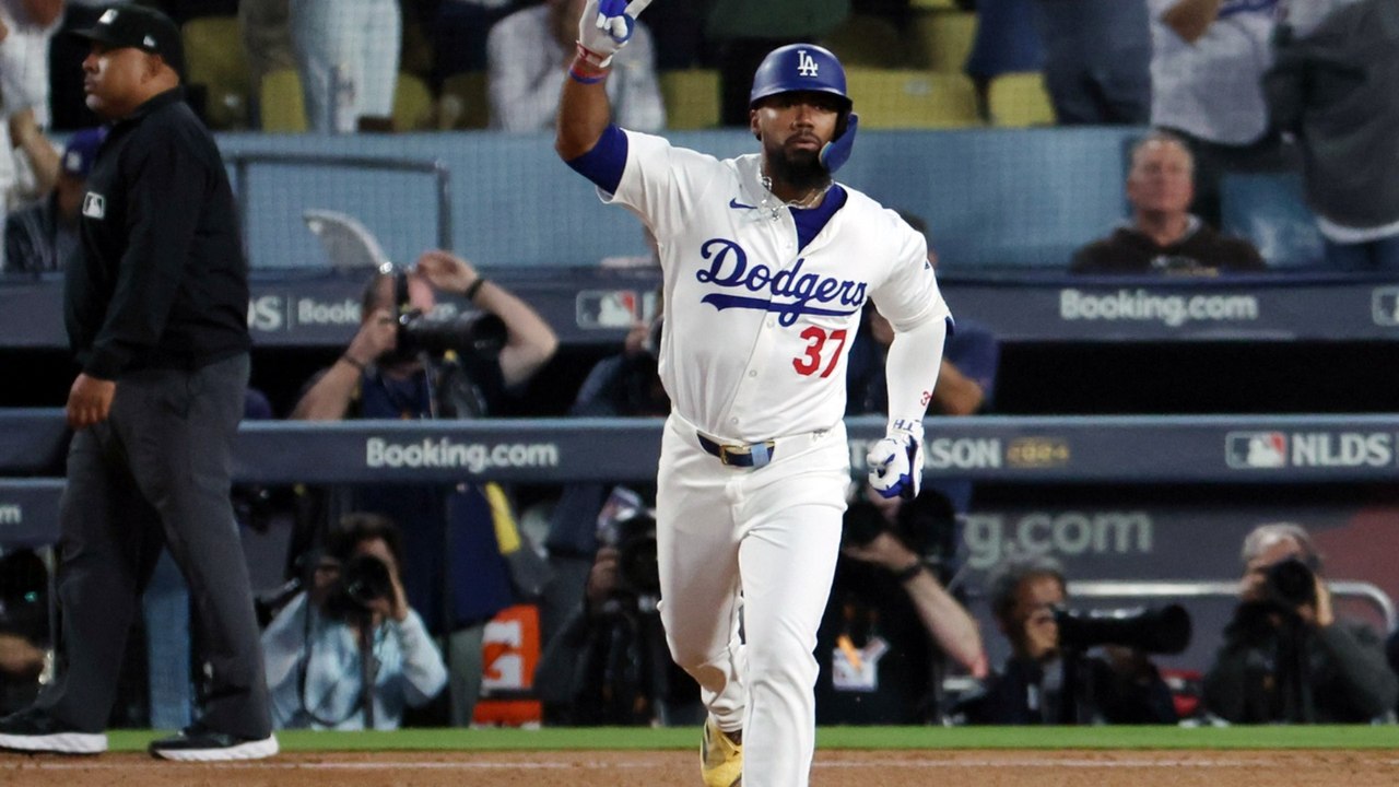 Hernandez Shines for Dodgers with a Playoff Home Run