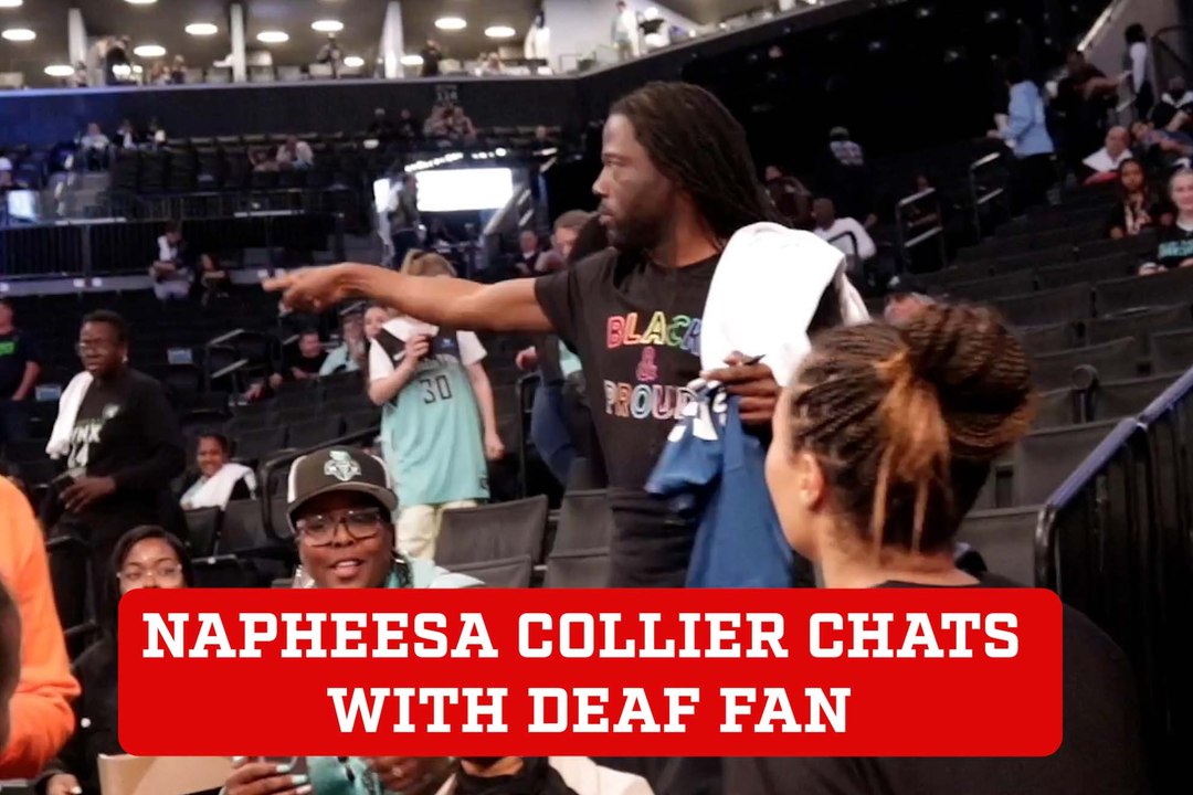 Napheesa Collier chats with deaf fan