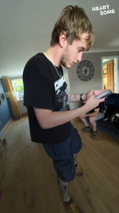 Fan's Epic Surprise Moment! | Oasis Reunion Tickets Reaction