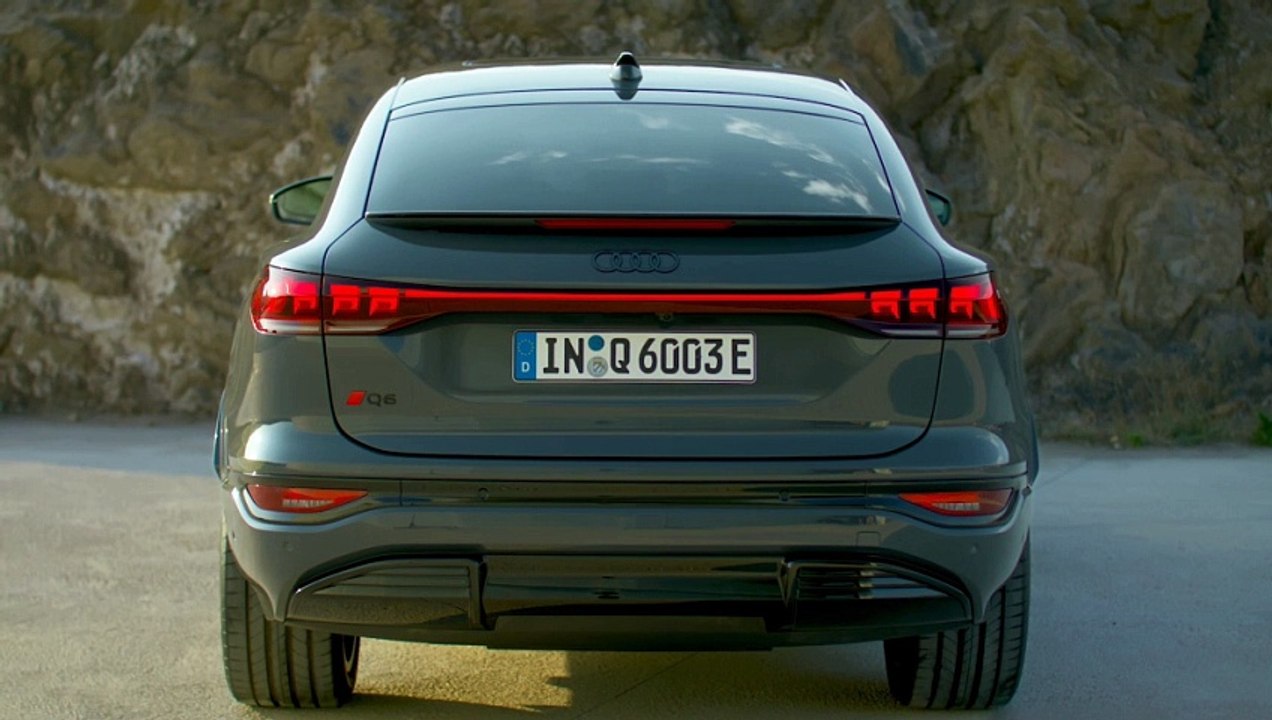 Audi Q6 Sportback e-tron (Signature lumineuse)