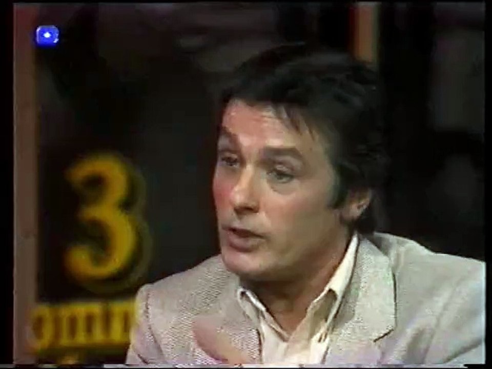 Alain Delon et la Politique : Un regard sur son engagement et ses opinions