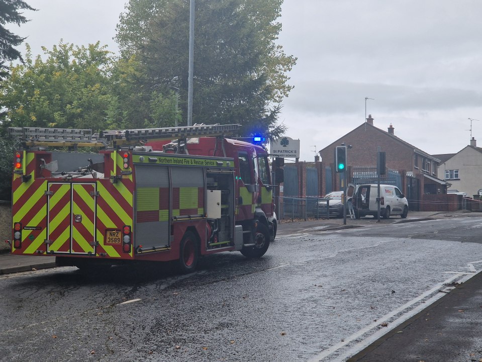 Racecourse road Closure