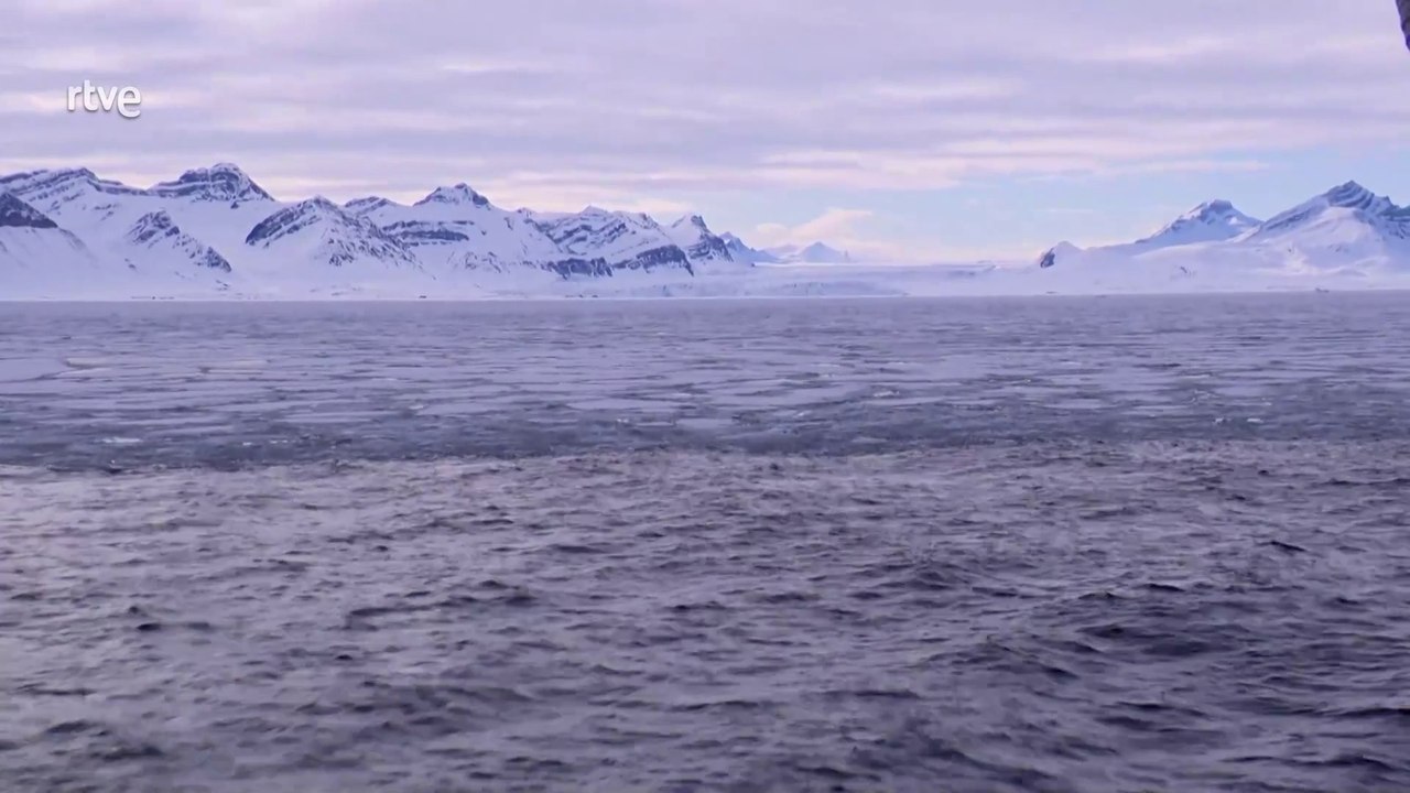Svalbard, deshielo y tensión [Documental HD]