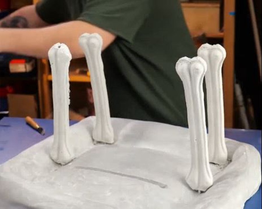 Last gift for his best friend!