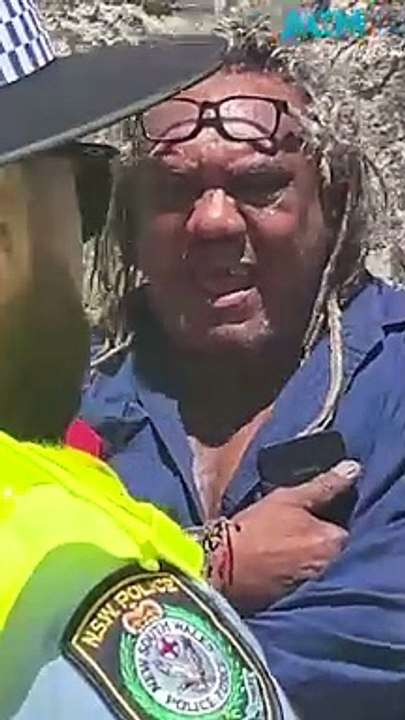 Protesters moved from Sydney Harbour ahead of royal visit