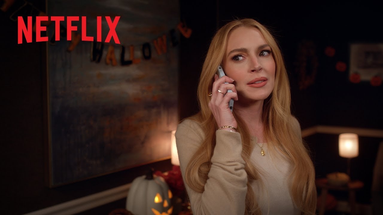 Lindsay Lohan’s Surprising Guest at Her Door in 'The Holidays Start' on Netflix 🎬