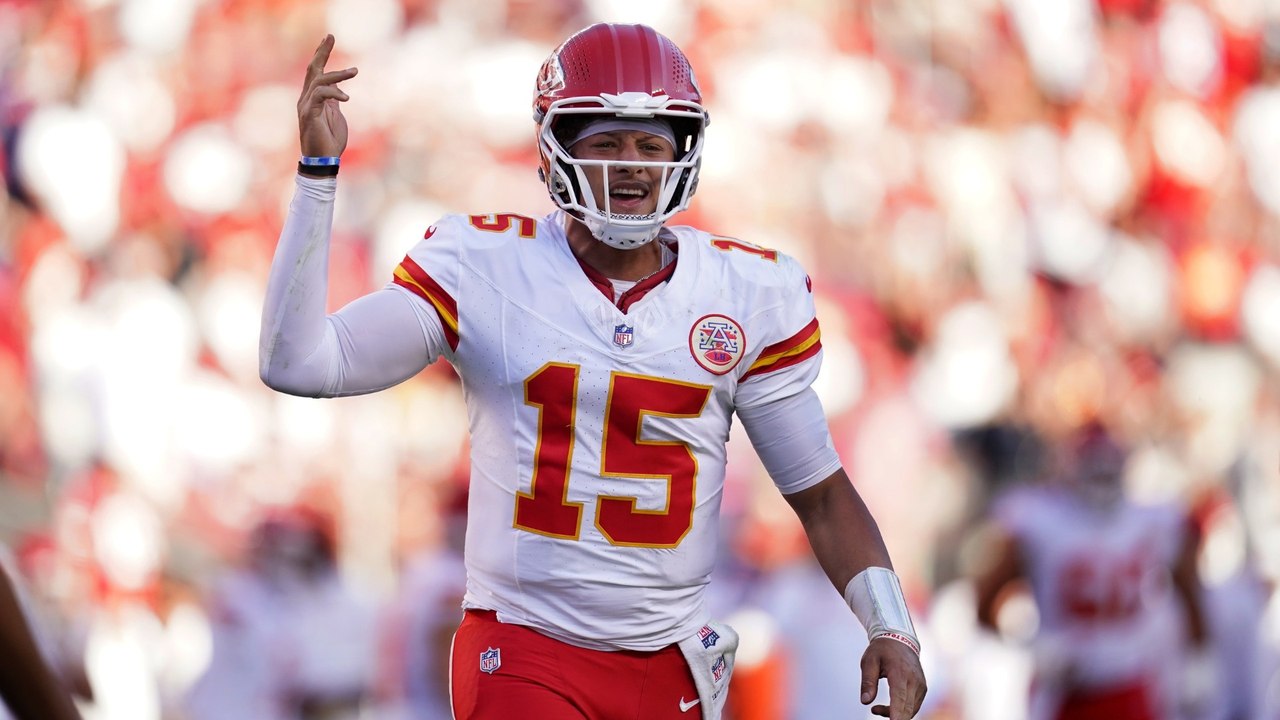 NFL Contenders & Trades Shake-up: Odds & Predictions