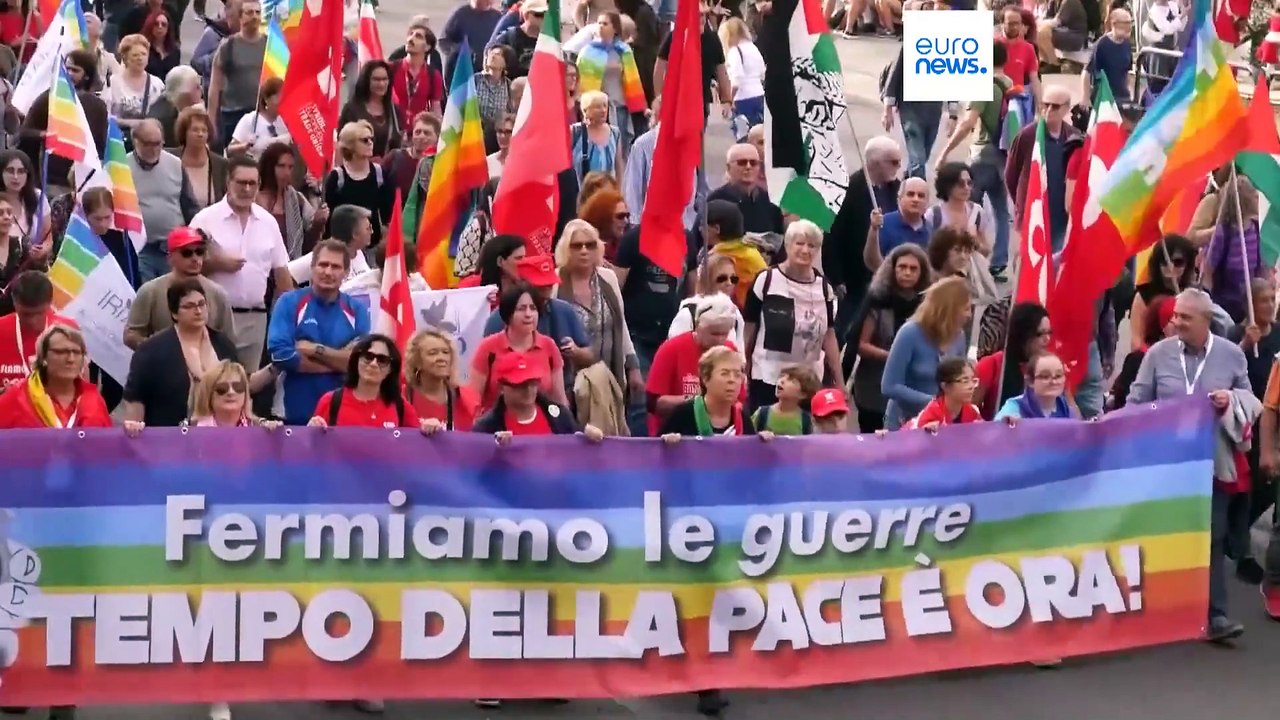 Tens of thousands of demonstrators march in Italian cities calling for peace in Gaza and Ukraine