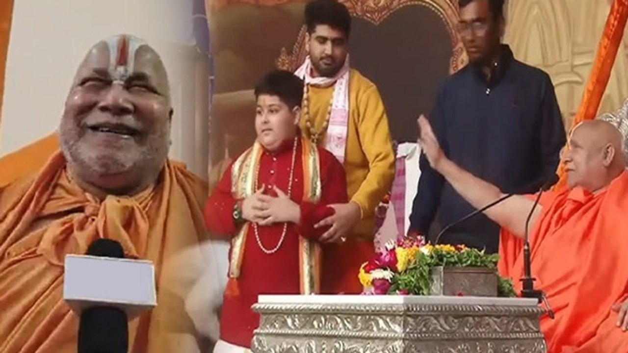 Swami Rambhadracharya Shocking First Reaction On Abhinav Arora Insult On Stage Video Viral