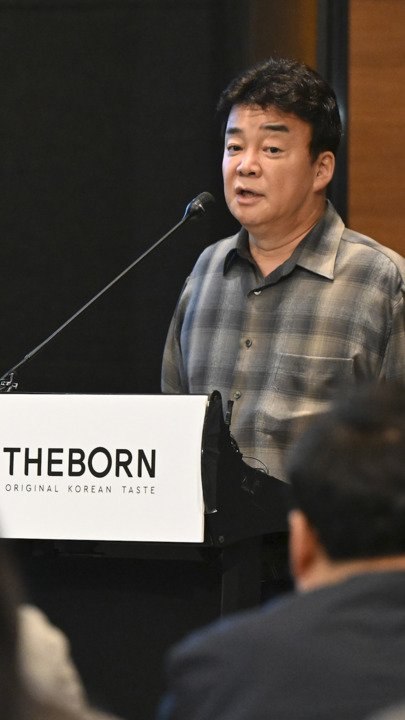 '흑백요리사' 백종원 또 대박 …더본코리아 청약 12조 몰렸다