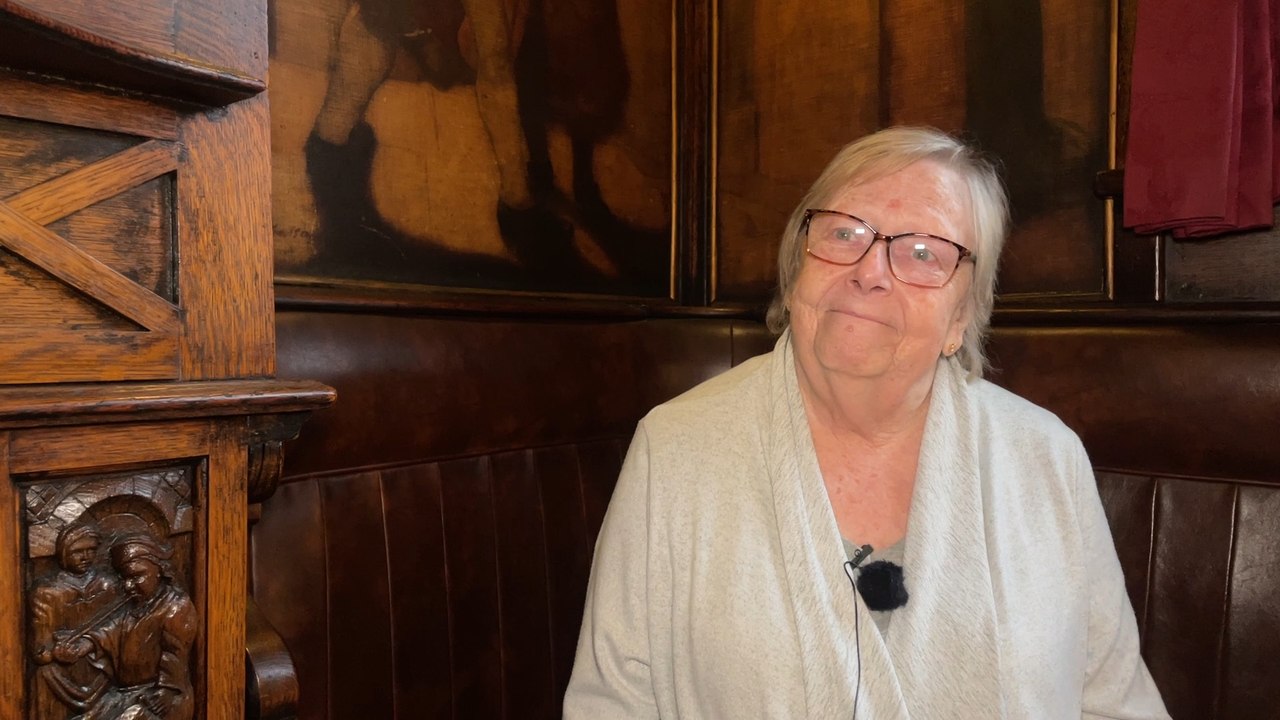 Peter Kavanagh’s: historic pub ‘gives you hug when you walk in' and 'antique' landlady jokes she'll be hung on wall