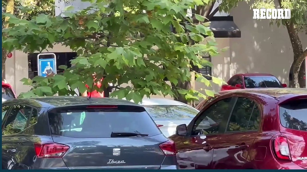 Chivas convoca por primera vez a Teun Wilke para duelo vs Pumas; Chicharito fuera