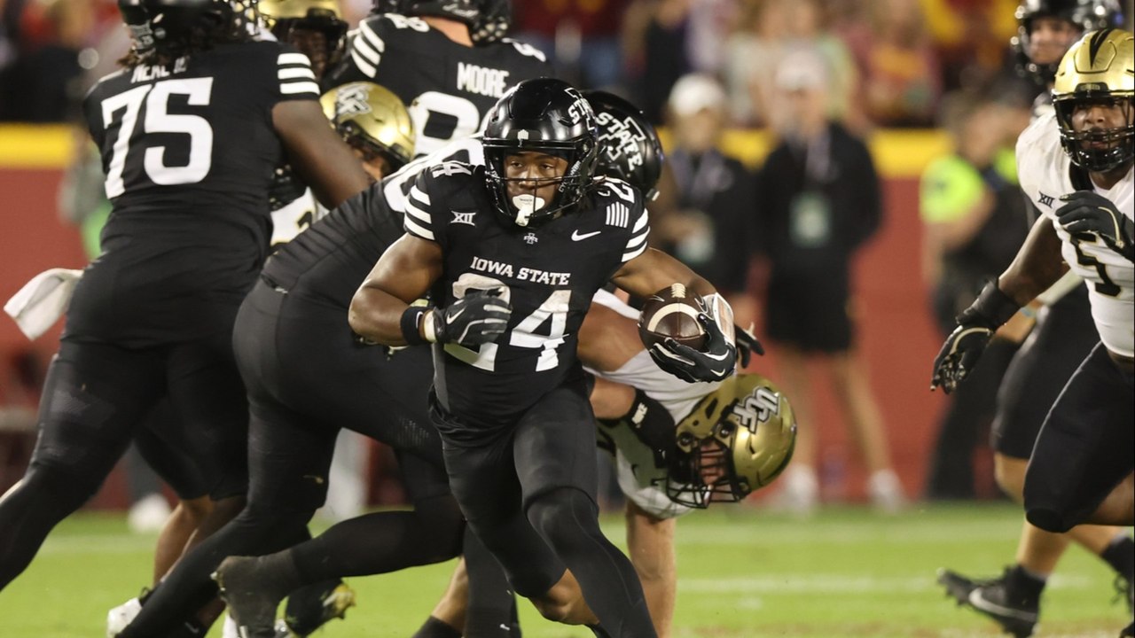 Weekly College Football Game Predictions and Insights