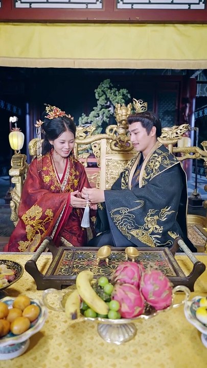 【热门短剧】 《鸾凤当归》 (上)