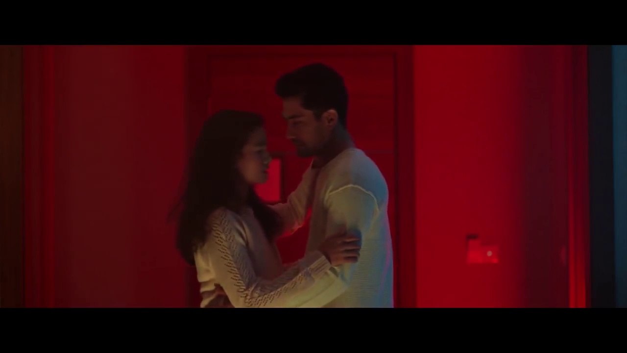 LAYLA MAJNUN (Indonesia Romantic Movie) Full HD