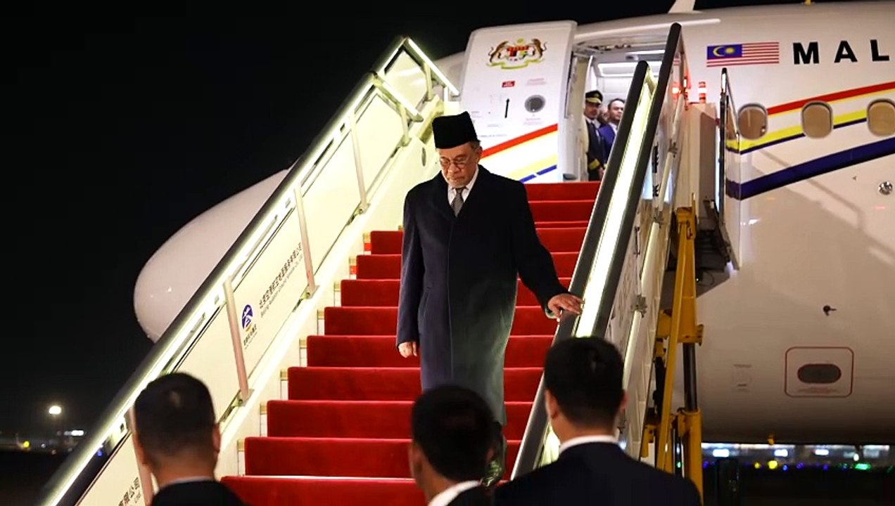 安华抵北京 明礼貌拜会 习近平