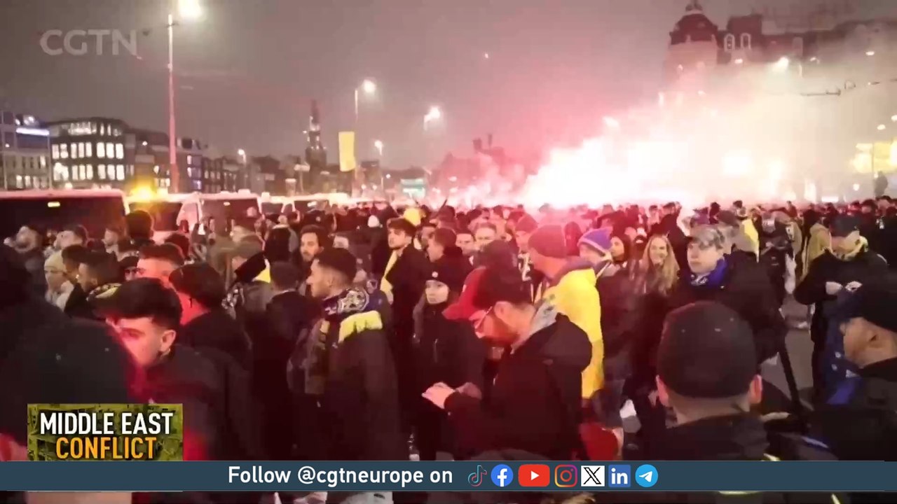 Violence ensues between Israeli football fans and Palestinian protesters in Amsterdam