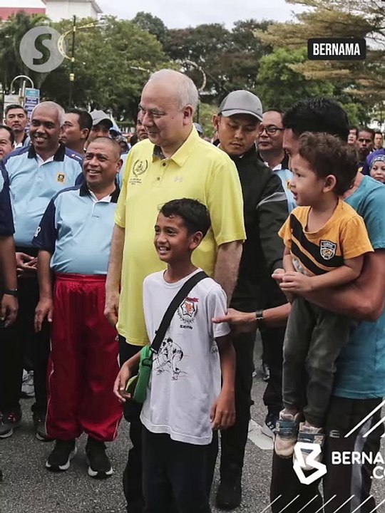 Sultan Nazrin joins Perak Sultan's Birthday Run