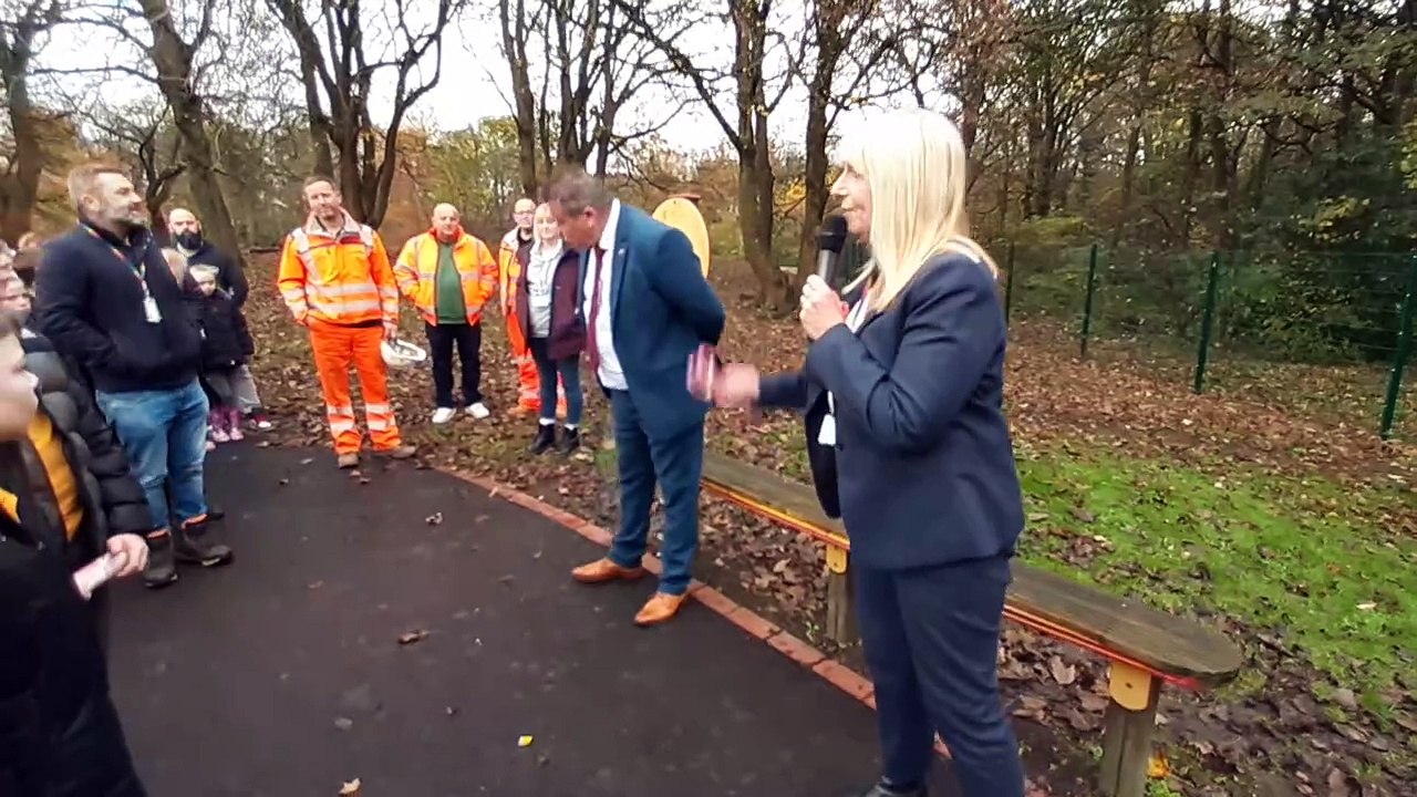 Moorcroft Wood primary school  open  forest school.