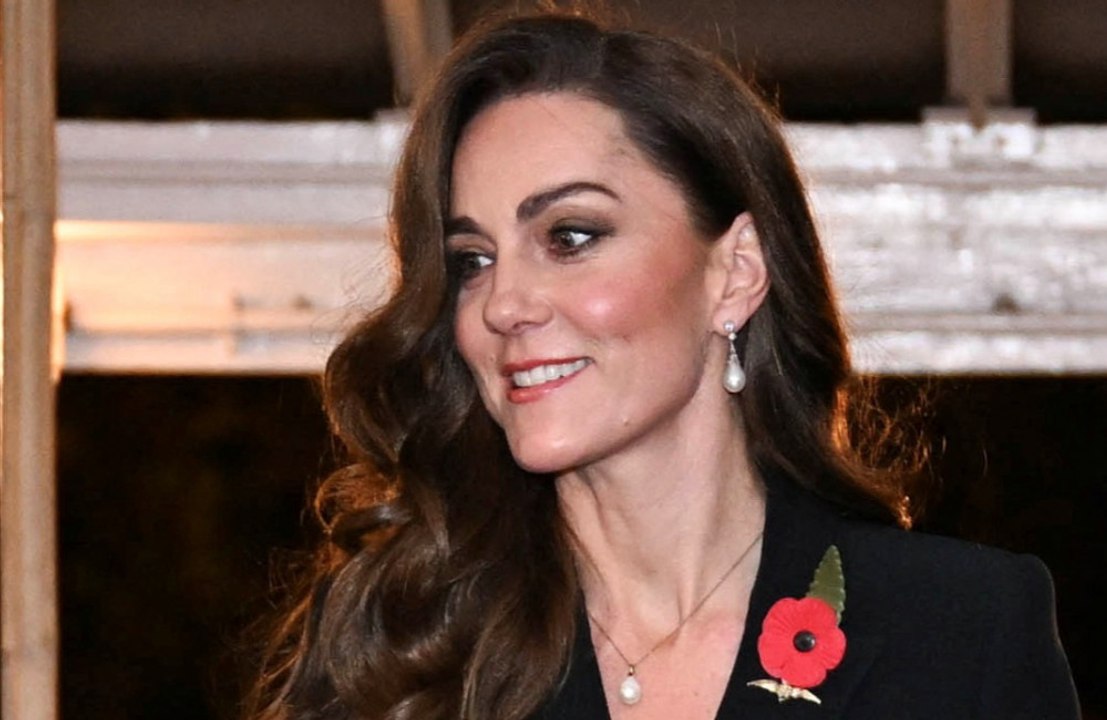 キャサリン妃、戦没者追悼行事に出席