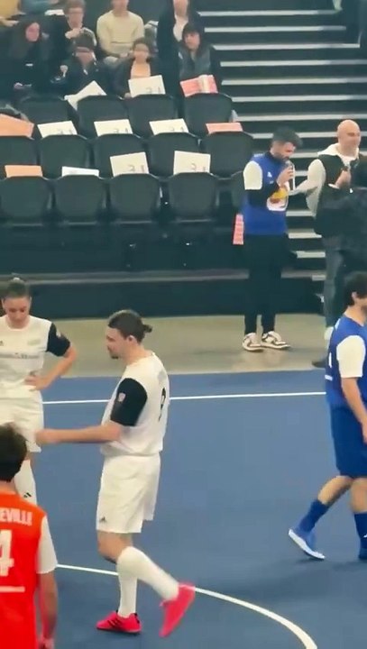 Pierre Garnier en mode Zlatan, pour l'évènement caritatif "Foot concert" à Lyon