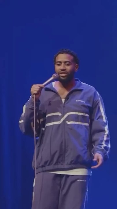 Nordine Ganso, figure montante du stand-up français, dimanche sur liik !