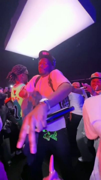 Tiakola vie sa meilleure vie dans la mélo !