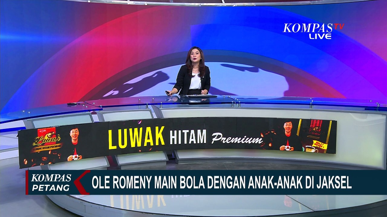 Ole Romeny Main Bola dengan Anak-Anak di Jaksel hingga Bertemu Erick Thohir, Sinyal Naturalisasi?