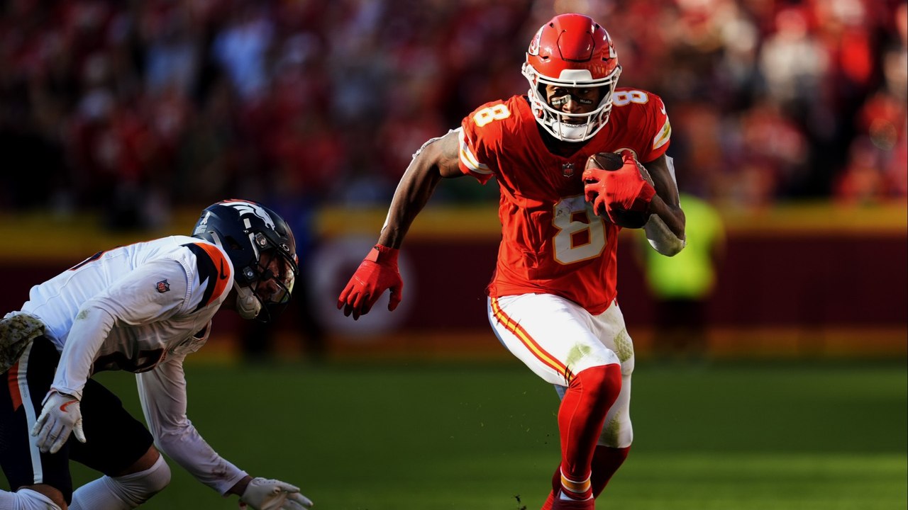 Exploring Wide Receiver Updates & Fantasy Football Tips