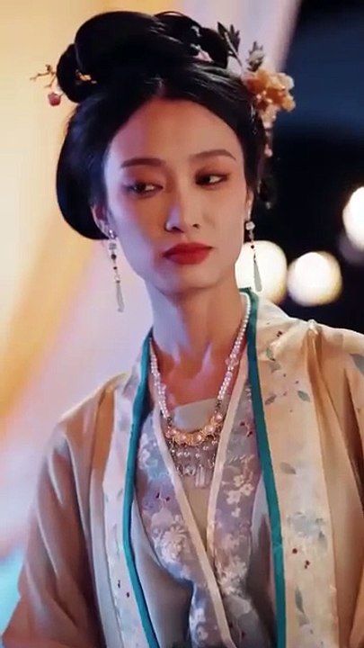 Kembalinya sang ratu penghancur takhta full episode