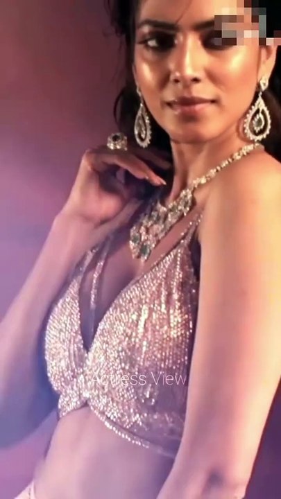 Malavika Mohanan Hot Edit Part 4 | Actress Malavika Mohanan Hot Traditional Lehenga's Video