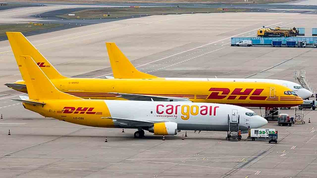 ビデオ: リトアニアで住宅建物に貨物機が墜落、DHLの貨物機が関与