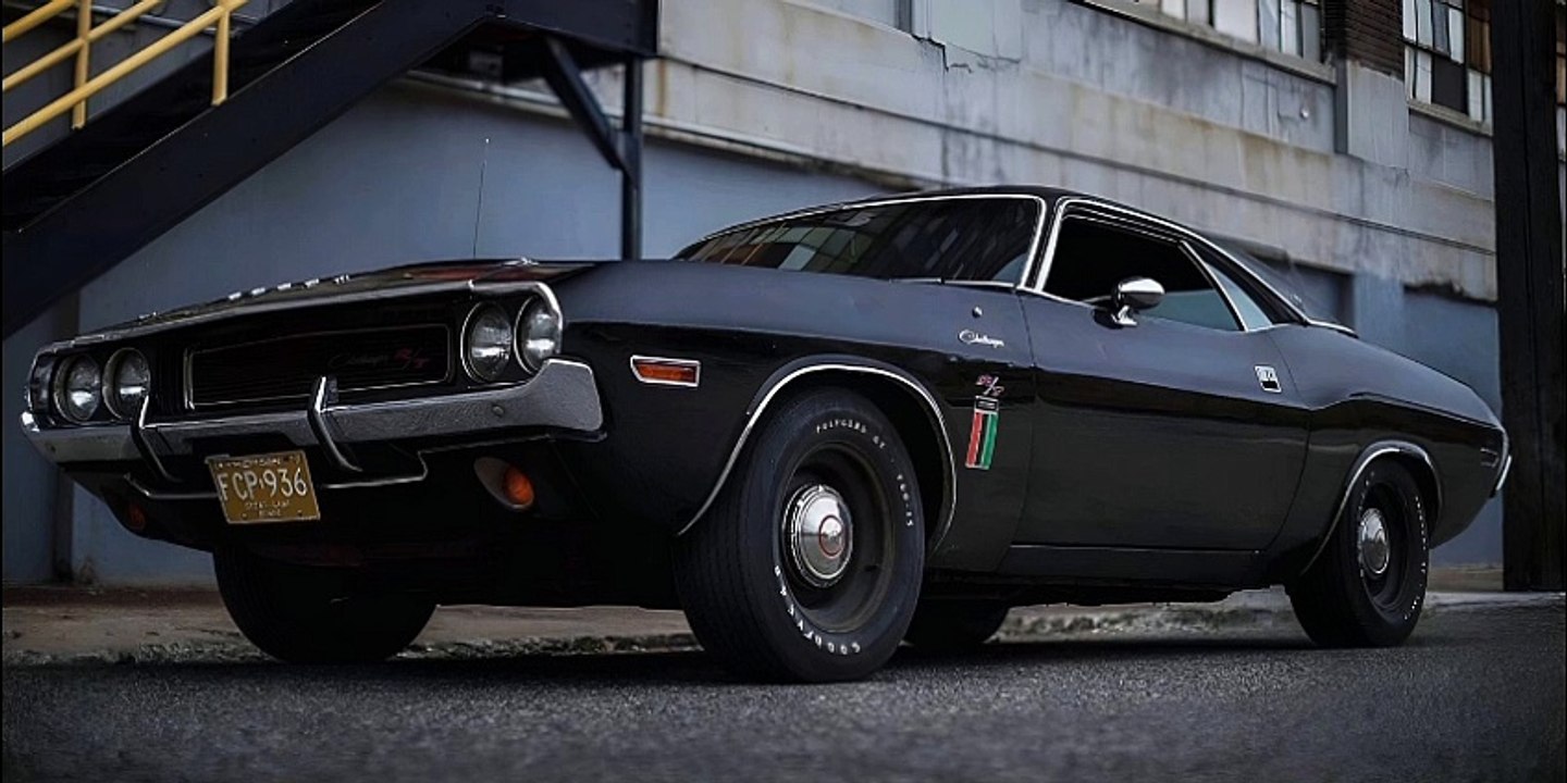 Aaj Ki Raat Maza Husn Ka Akhon Se Lejiye