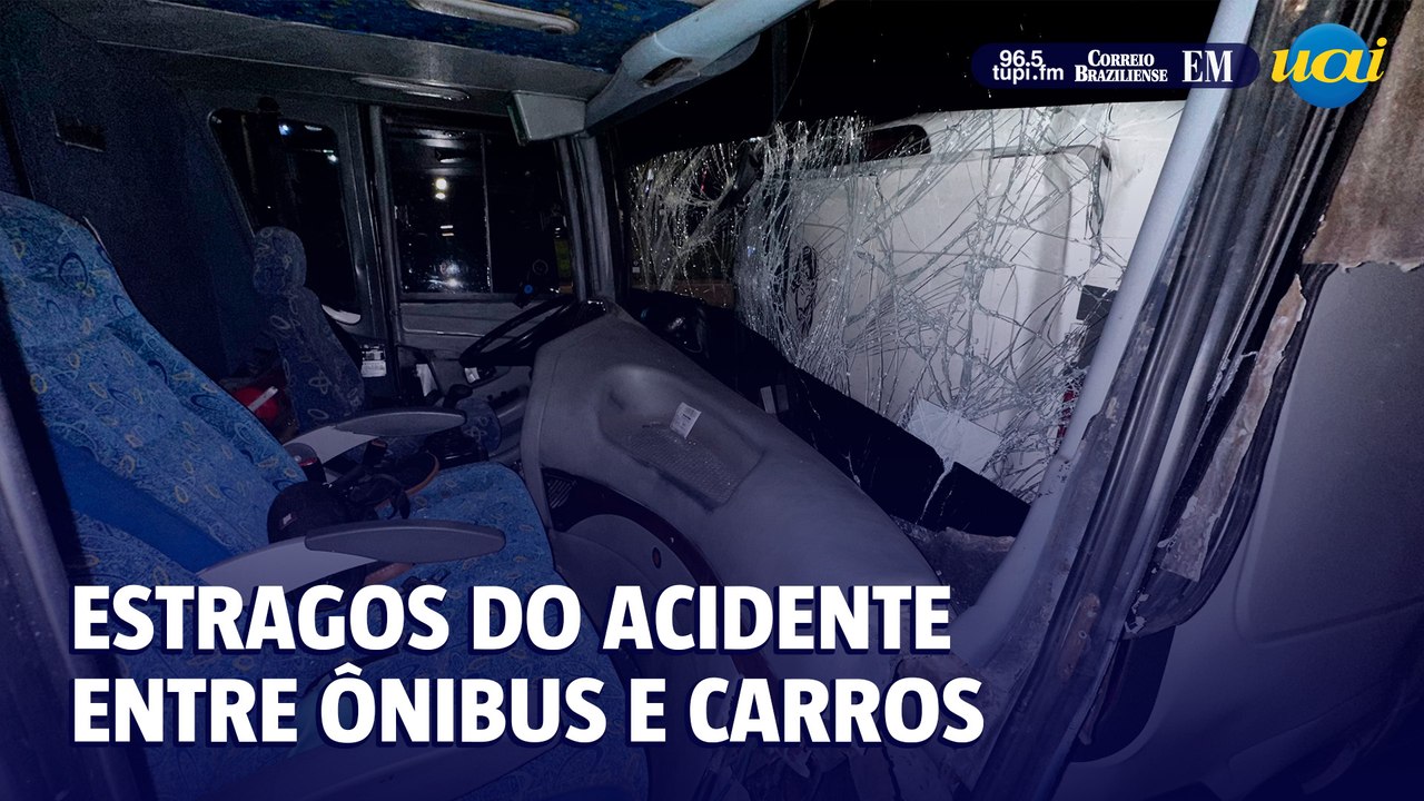 Veja os estragos da colisão entre ônibus e carros no Anel Rodoviário