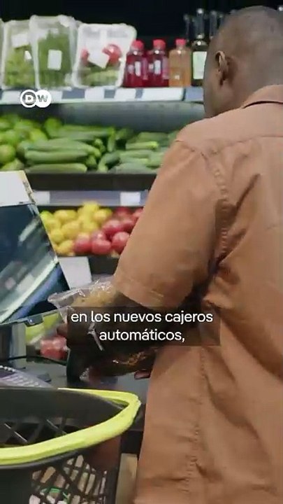 Tú trabajas gratis para las corporaciones y no lo sabes