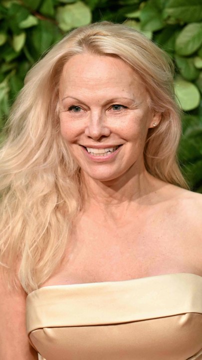 Pamela Anderson sans maquillage aux Gotham Awards 2024
