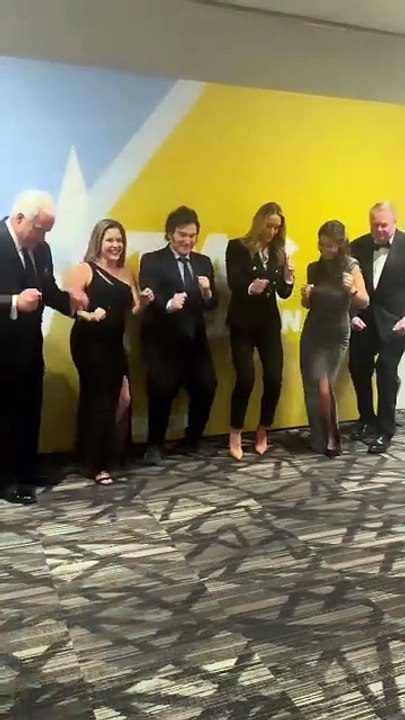 Milei bailando con Lara Trump